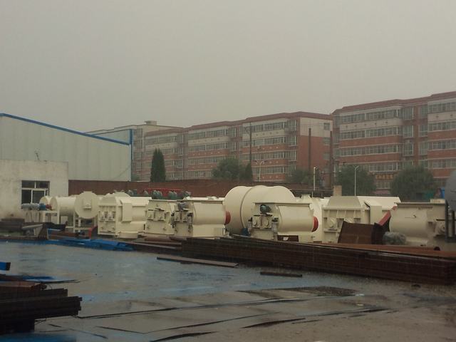 突來暴雨，干粉攪拌機備受洗禮